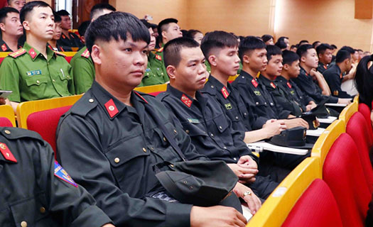 Công an Hà Nội: Người dân có thể cung cấp ảnh vi phạm giao thông qua Zalo